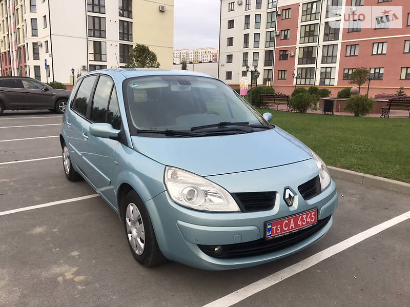 Хэтчбек Renault Scenic 2008 в Ровно