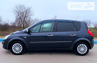 Минивэн Renault Scenic 2007 в Южном