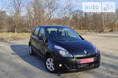 Универсал Renault Scenic 2010 в Новой Каховке