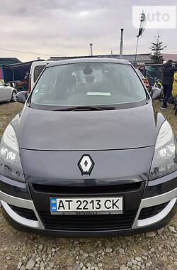 Мінівен Renault Scenic 2010 в Коломиї