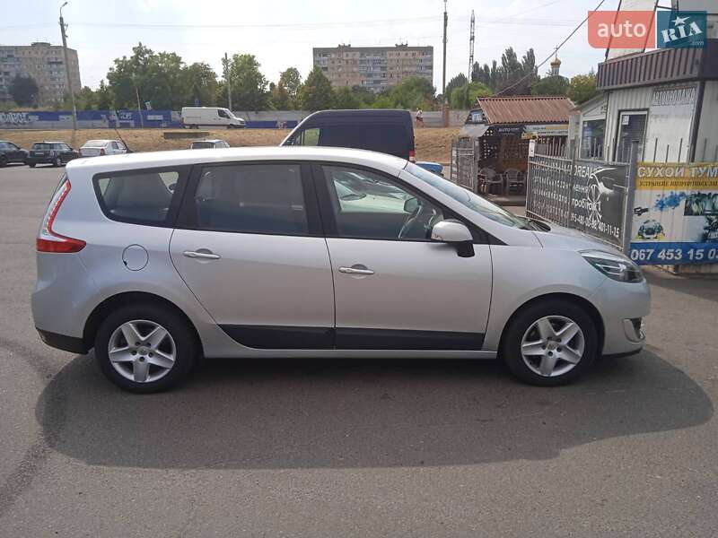 Мінівен Renault Scenic 2013 в Кривому Розі