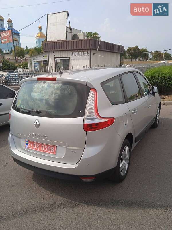 Мінівен Renault Scenic 2013 в Кривому Розі
