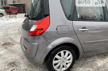 Хэтчбек Renault Scenic 2009 в Львове