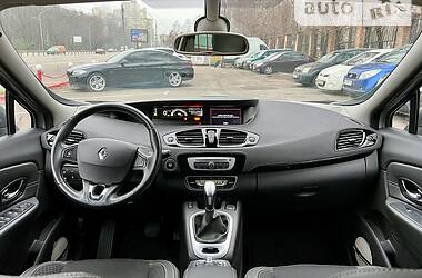 Мінівен Renault Scenic 2015 в Києві