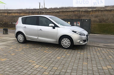 Мінівен Renault Scenic 2010 в Одесі