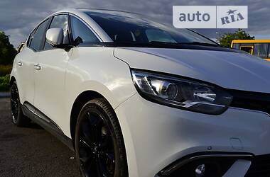 Мінівен Renault Scenic 2016 в 