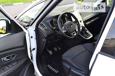 Мінівен Renault Scenic 2016 в 