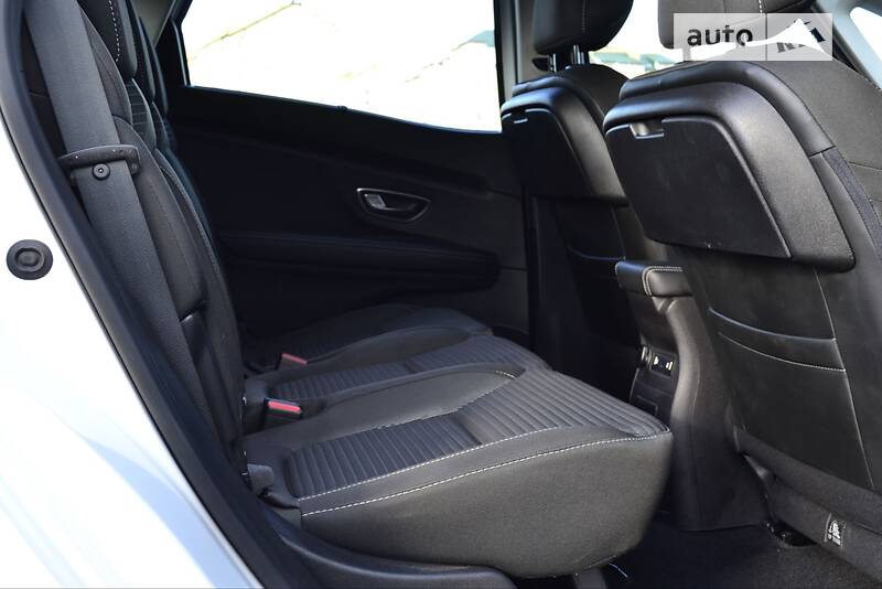 Минивэн Renault Scenic 2016 в Стрые