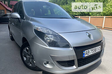 Renault Scenic 2011