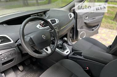 Универсал Renault Scenic 2010 в Полтаве