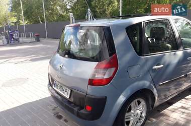 Минивэн Renault Scenic 2004 в 