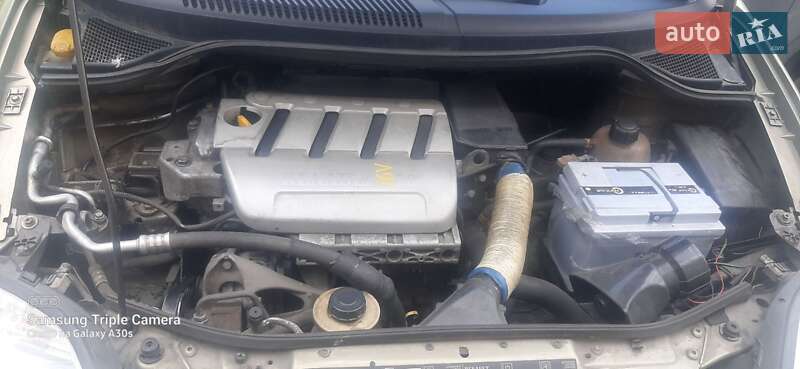 Мінівен Renault Scenic 2004 в Києві