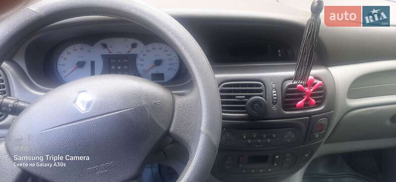 Мінівен Renault Scenic 2004 в Києві