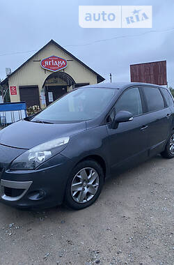 Renault Scenic 2011