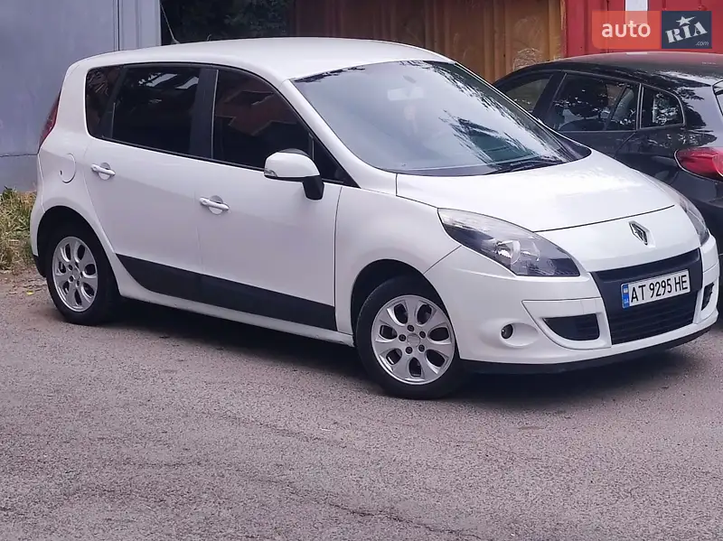 Renault Scenic 2011