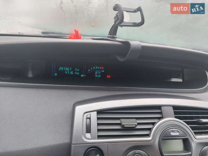 Мінівен Renault Scenic 2006 в Хмельницькому