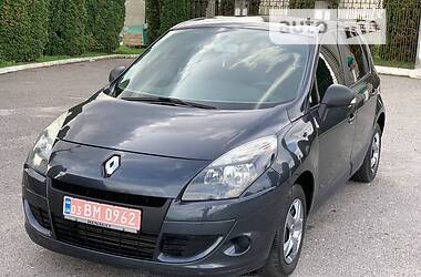 Мінівен Renault Scenic 2010 в Дубні