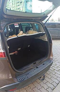 Минивэн Renault Scenic 2012 в 