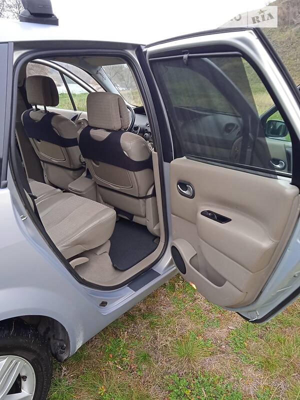 Минивэн Renault Scenic 2004 в Белой Церкви