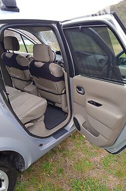 Минивэн Renault Scenic 2004 в 