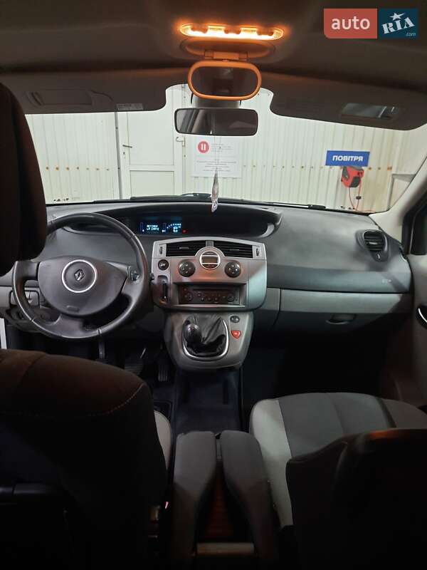 Минивэн Renault Scenic 2007 в Лохвице
