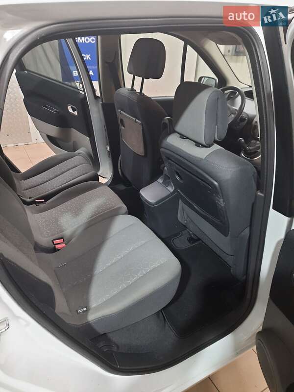 Минивэн Renault Scenic 2007 в Лохвице