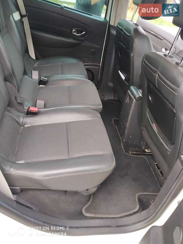 Минивэн Renault Scenic 2012 в Ковеле
