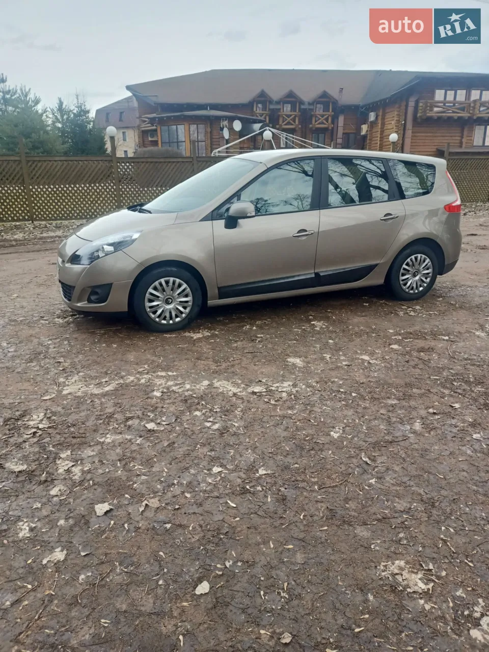 2010 Renault Scenic - мініатюра 11