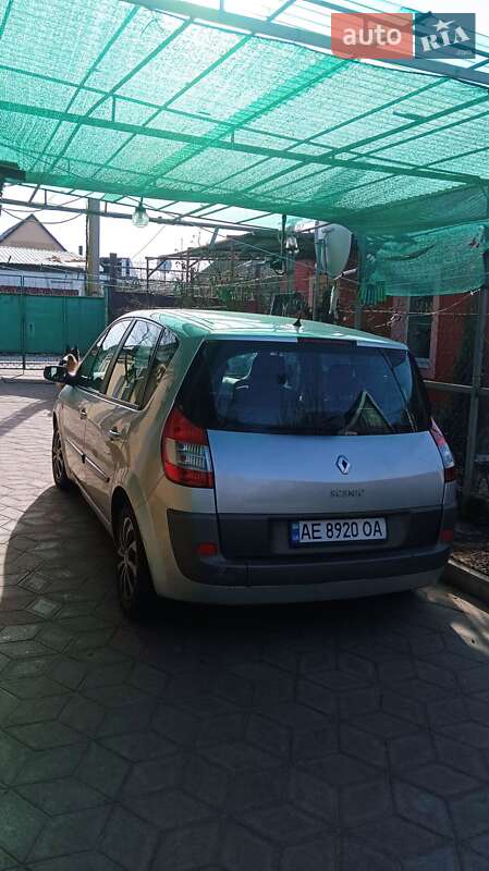Минивэн Renault Scenic 2005 в Никополе