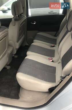 Минивэн Renault Scenic 2003 в 
