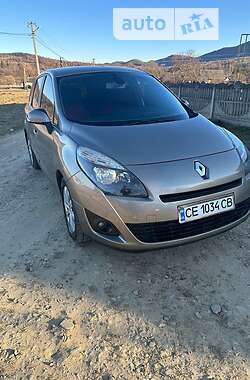 Мінівен Renault Scenic 2009 в Вижниці