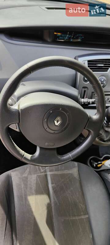 Мінівен Renault Scenic 2006 в Львові