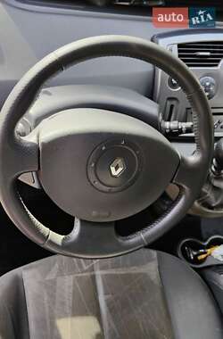 Минивэн Renault Scenic 2006 в 