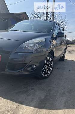 Мінівен Renault Scenic 2010 в Павлограді