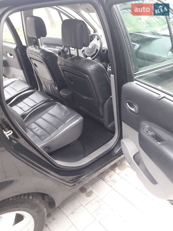 Мінівен Renault Scenic 2003 в Львові