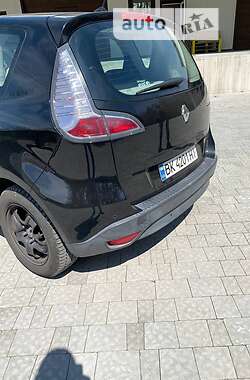 Минивэн Renault Scenic 2013 в Львове