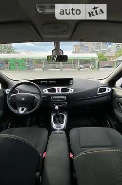 Мінівен Renault Scenic 2010 в Кропивницькому