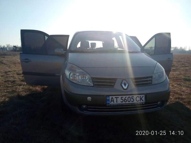 Минивэн Renault Scenic 2004 в Коломые