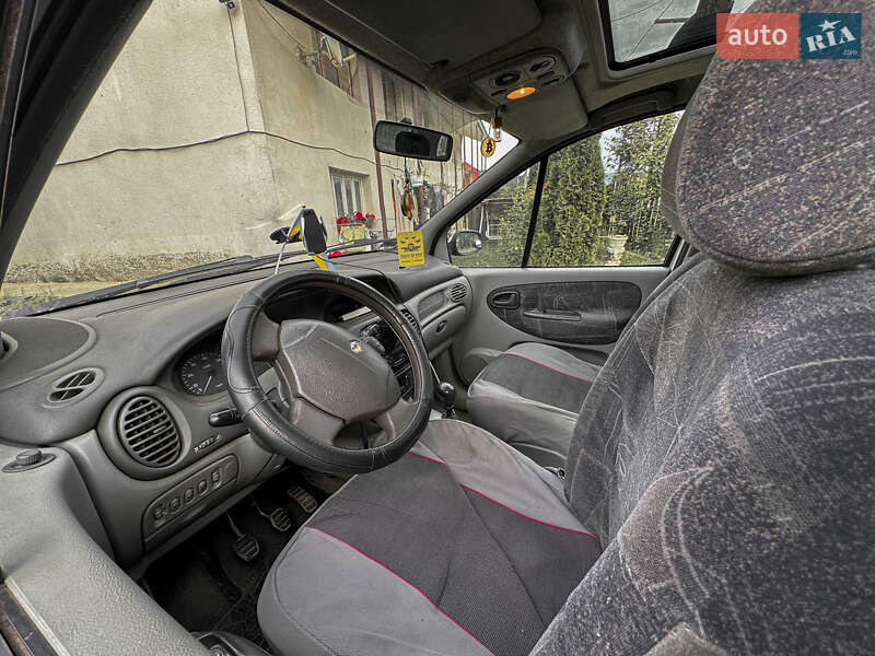 Минивэн Renault Scenic 2001 в Тячеве