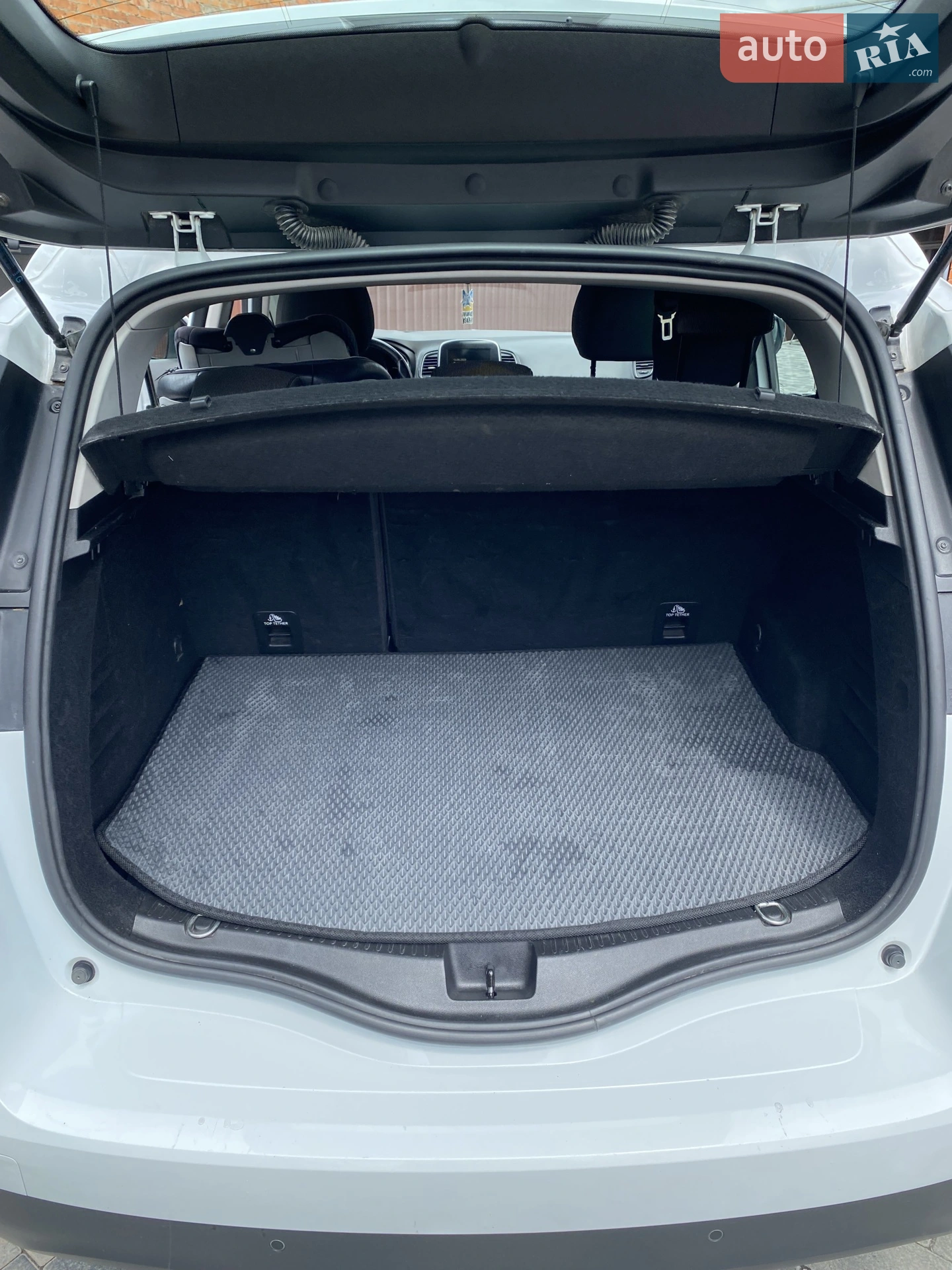 2017 Renault Scenic - мініатюра 16