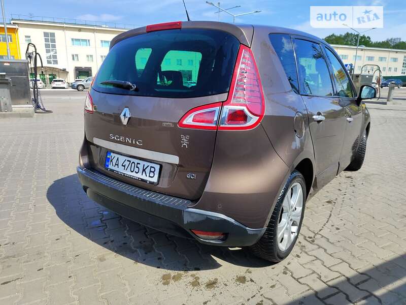 Мінівен Renault Scenic 2010 в Києві