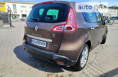 Минивэн Renault Scenic 2010 в 