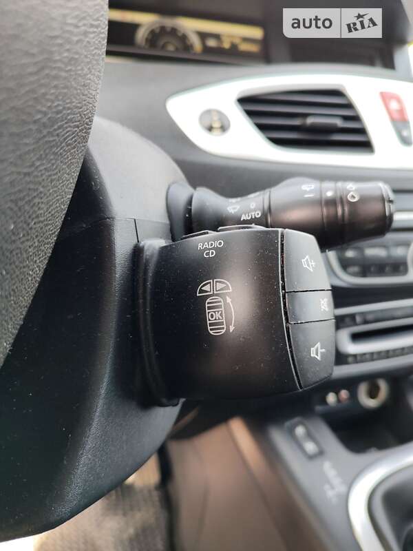 Мінівен Renault Scenic 2010 в Києві