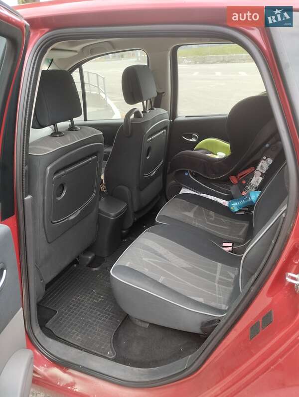 Минивэн Renault Scenic 2009 в Кролевце