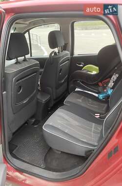 Минивэн Renault Scenic 2009 в 