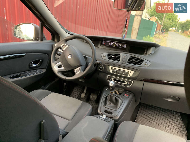 Минивэн Renault Scenic 2012 в Звенигородке