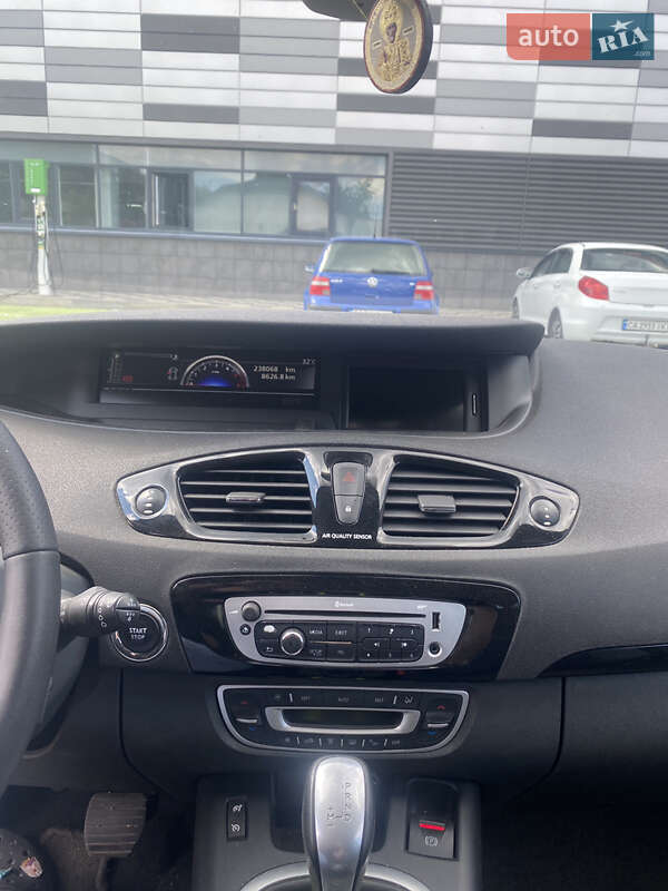 Минивэн Renault Scenic 2012 в Черкассах