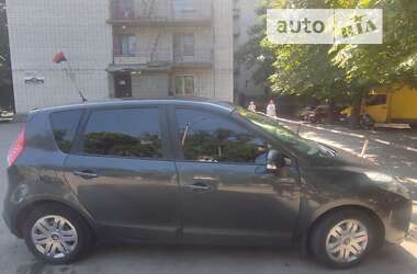 Минивэн Renault Scenic 2009 в Кременчуге