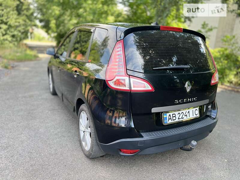 Минивэн Renault Scenic 2011 в Бершади