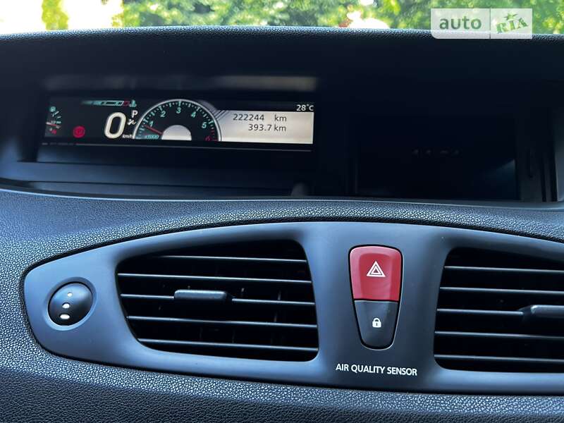 Минивэн Renault Scenic 2011 в Бершади